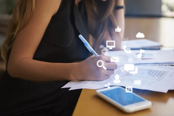 Businesswoman working in office — Stock Photo, Image