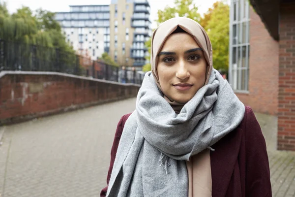 British Muslim Woman — Stock Photo, Image