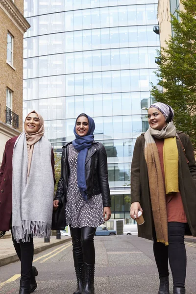 British Muslim Businesswomen — Stock Photo, Image