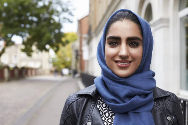 British Muslim Woman — Stock Photo, Image