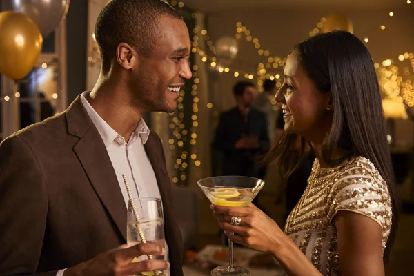 Romantic Couple Enjoying Cocktails — Stock Photo, Image