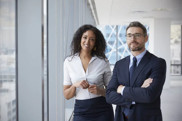 Nya företagare i tomma Office — Stockfoto