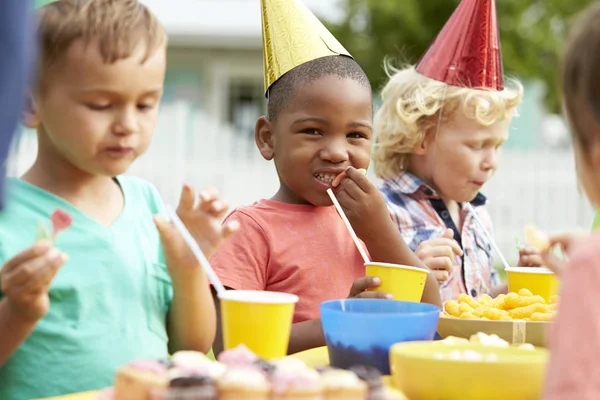 Outdoor Birthday Party — Stock Photo, Image