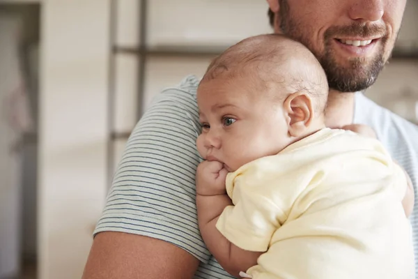 Father Comforting Newborn Baby — Stock Photo, Image