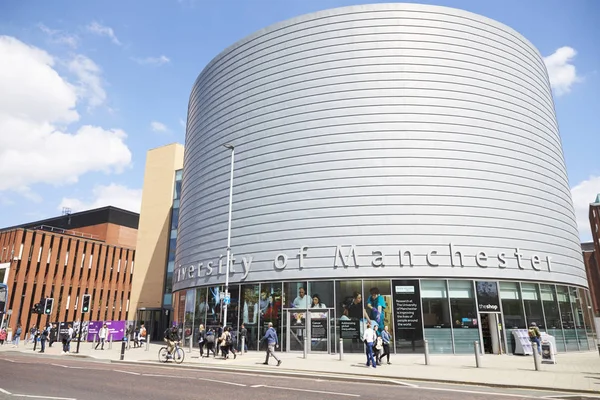 Edificios universitarios de la Universidad de Manchester — Foto de Stock