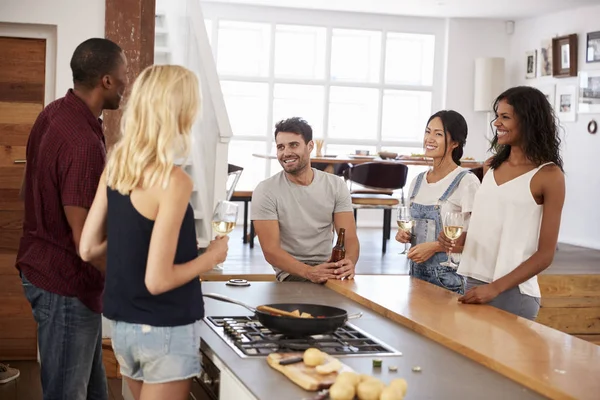 Friends making toast during dinner party — Stock Photo, Image