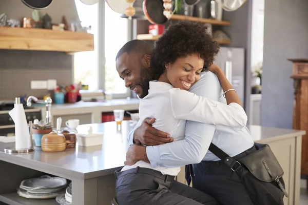 Afscheid van de man tot vrouw — Stockfoto