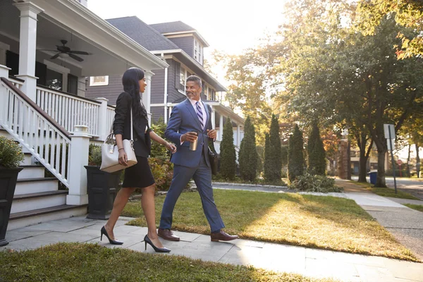 Business Couple Leaving Suburban House Commute Work — Stock Photo, Image