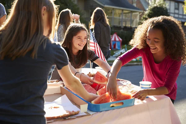 Girls Serving Themselves Watermelon Block Party — Stock Photo, Image