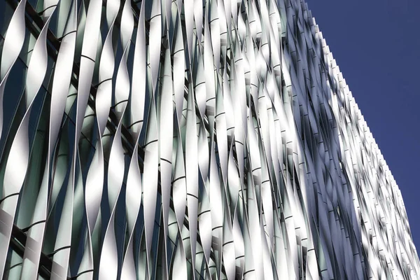 London Mai 2017 Nahaufnahme Von Verdrehtem Metall Modernes Architektonisches Designdetail — Stockfoto