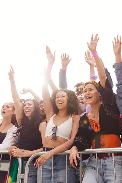 Cheering Young Friends Audience Barrier Outdoor Festival Enjoying Music — Stock Photo, Image