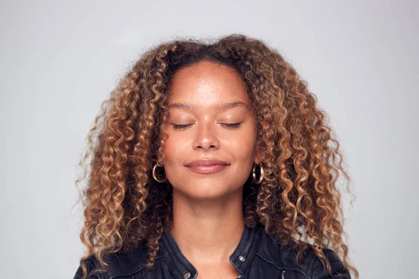 Studio Shot Happy Young Woman Eyes Closed Daydreaming — Foto de Stock