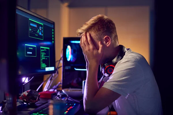 Stressed Teenage Boy Being Bullied Online Whilst Gaming Home — Stock Photo, Image