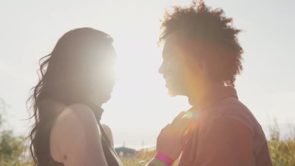 Close Romantic Young Couple Touching Heads Evening Sun Countryside Shot — Stock Video