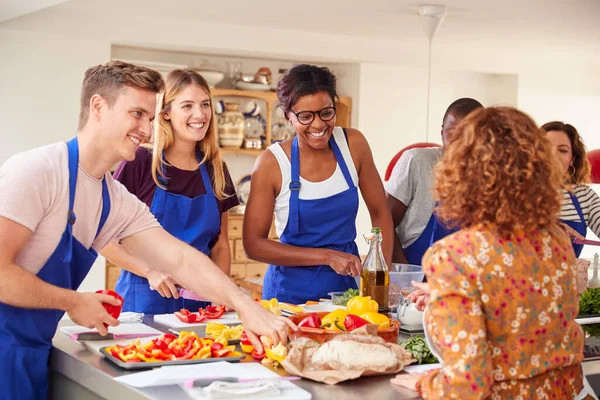 Male Female Adult Students Teacher Preparing Ingredients Dish Kitchen Cookery — Stock Photo, Image