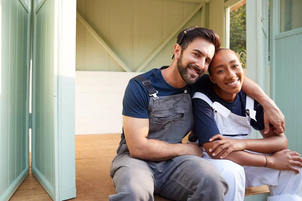 Portrait Couple Taking Break Building Outdoor Summerhouse Garden — Photo