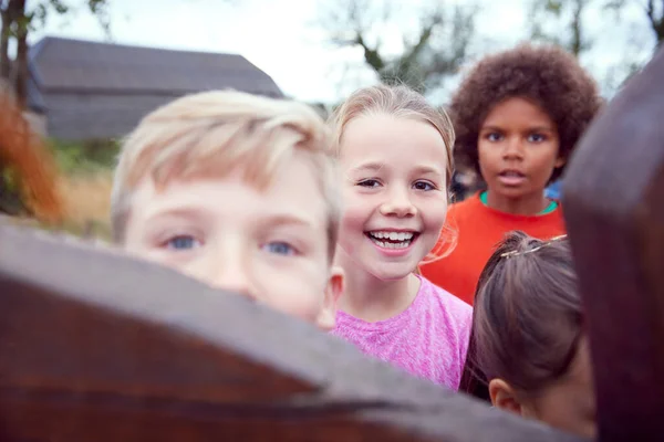 Portrait Enfants Voyage Camping Activité Plein Air Amusant Jouer Ensemble — Photo