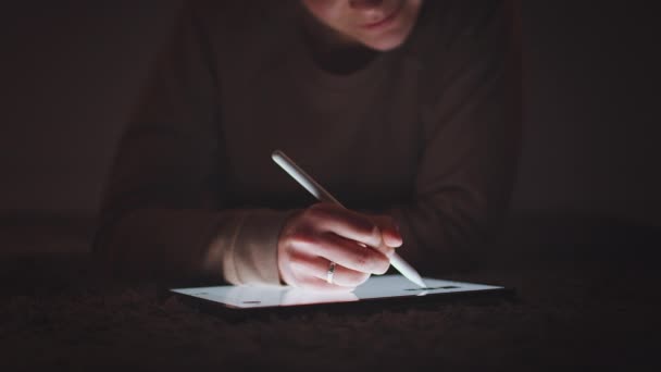 Woman Drawing Digital Tablet Using Stylus Pen Night Shot Slow — Stock Video