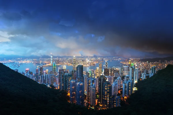 Hong Kong ostrov od Victoria Peak v noci — Stock fotografie