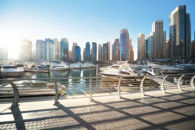 Gün batımında Dubai Marina, Birleşik Arap Emirlikleri