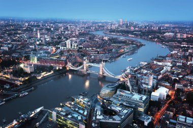 Tower Bridge, İngiltere ile Londra hava görüntüsü