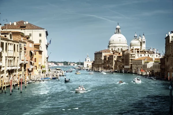 Canal Grande e Basilica Santa Maria Della Salute, Venezia — Foto Stock