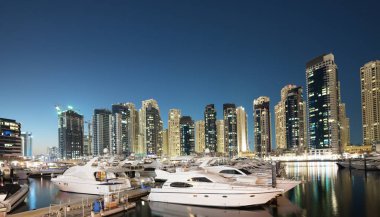 Gün batımında Dubai Marina, Birleşik Arap Emirlikleri