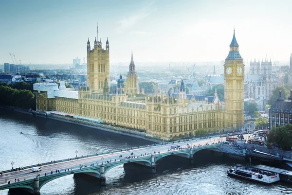 Лондон - Вестминстерский дворец, Великобритания — стоковое фото
