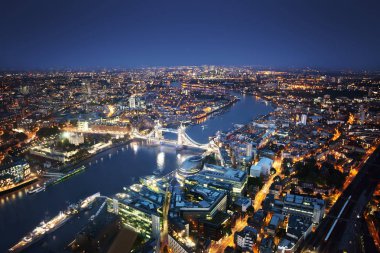 Tower Bridge, İngiltere ile Londra hava görüntüsü