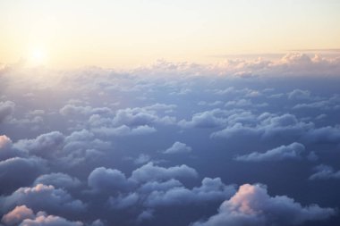 bulutlar, uçak penceresinden