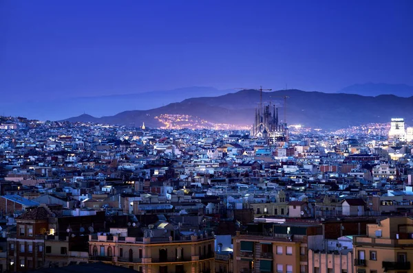 Барселона на закате, Испания — стоковое фото