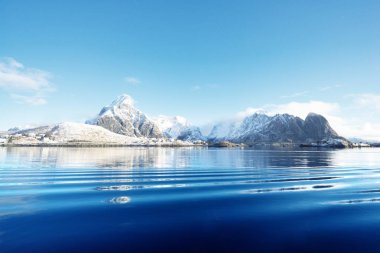 Reine Köyü, Lofoten Adaları, Norveç 'te kar