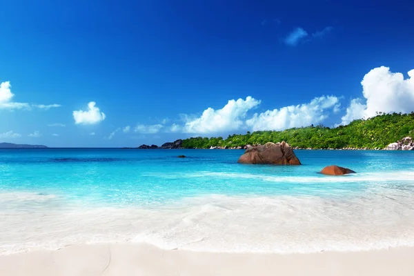 Spiaggia di Anse Lazio sull'isola di Praslin, Seychelles — Foto Stock