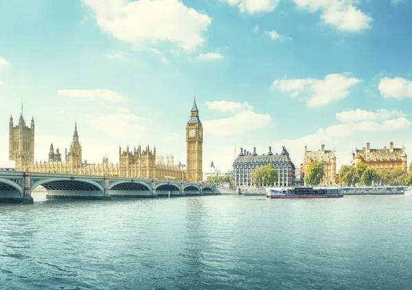 Big ben e casas do parlamento, Londres, Reino Unido — Fotografia de Stock