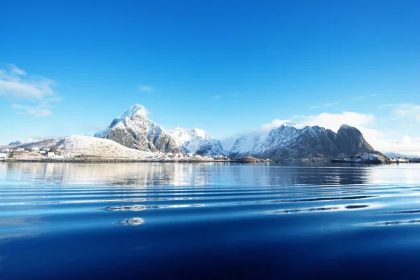 Nieve en Reine Village, Islas Lofoten, Noruega —  Fotos de Stock