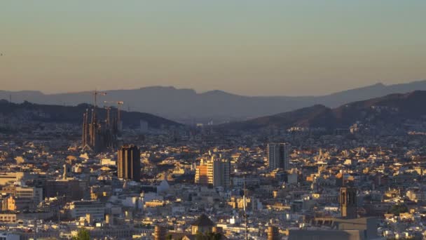 Zeitraffer Barcelona bei Sonnenuntergang, Spanien — Stockvideo