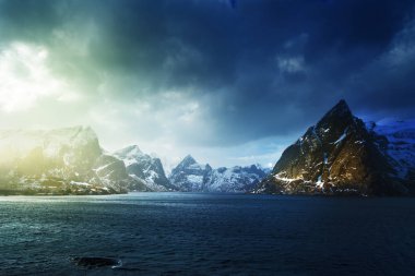 Bahar günbatımı, Lofoten Adaları, Norveç