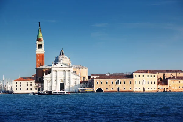 Canal Grande con chiesa di San Giorgio Maggiore, Venezia — Foto Stock