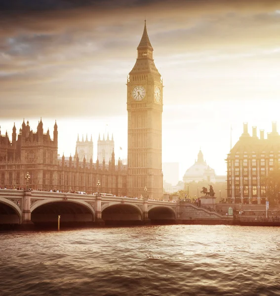 Big Ben et Westminster au coucher du soleil, Londres, Royaume-Uni — Photo