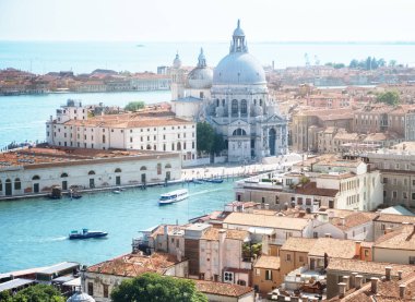 Venedik, Basilica Santa Maria della Salute havadan görünümü. İtalya