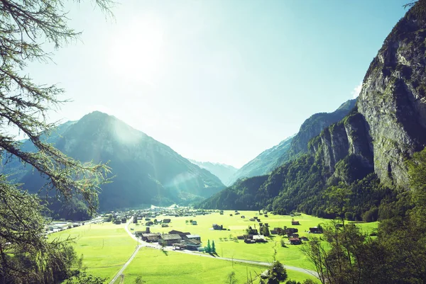 Pueblo de montaña, Región de Jungfrau, Suiza —  Fotos de Stock