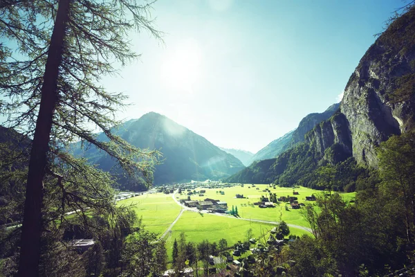 Ορεινό χωριό, περιοχής Jungfrau, Ελβετία — Φωτογραφία Αρχείου