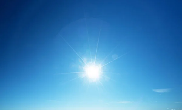 Blue sky and sun — Stock Photo, Image