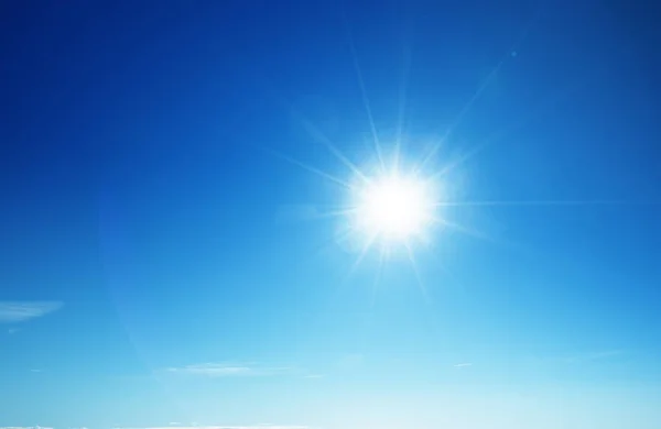 Blue sky and sun — Stock Photo, Image