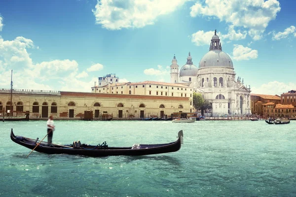 Kanał Grande i Bazylika Santa Maria della Salute, Wenecja, Włochy — Zdjęcie stockowe