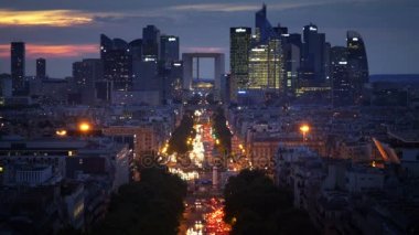 La Defense, Paris, Fransa iş bölgesinde