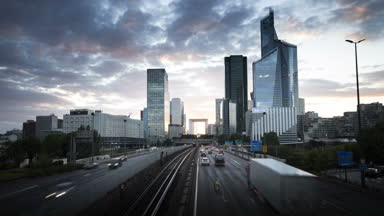 Timelapse, Paris Ladefense gün batımında