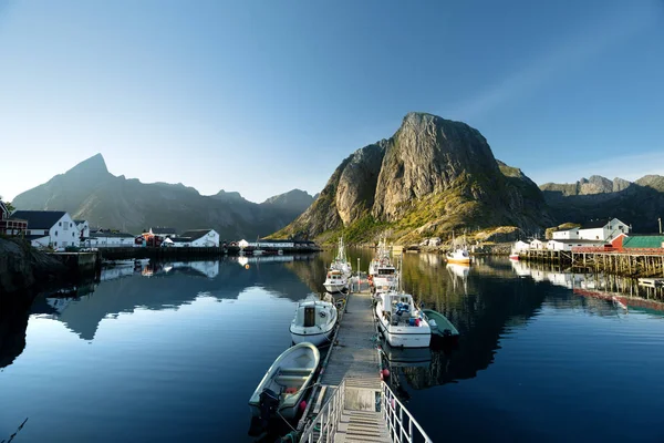 Ηλιοβασίλεμα - Reine, νησιά Lofoten, Νορβηγία — Φωτογραφία Αρχείου