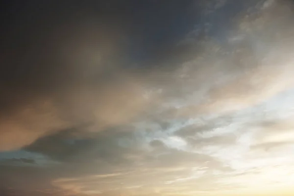 Céu perfeito, hora do pôr do sol — Fotografia de Stock