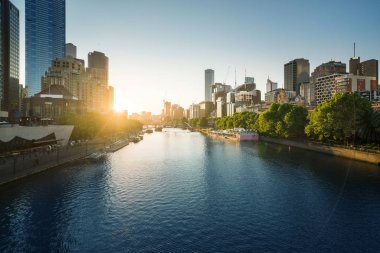 Günbatımı, Yarra Nehri, Melbourne, Victoria, Avustralya